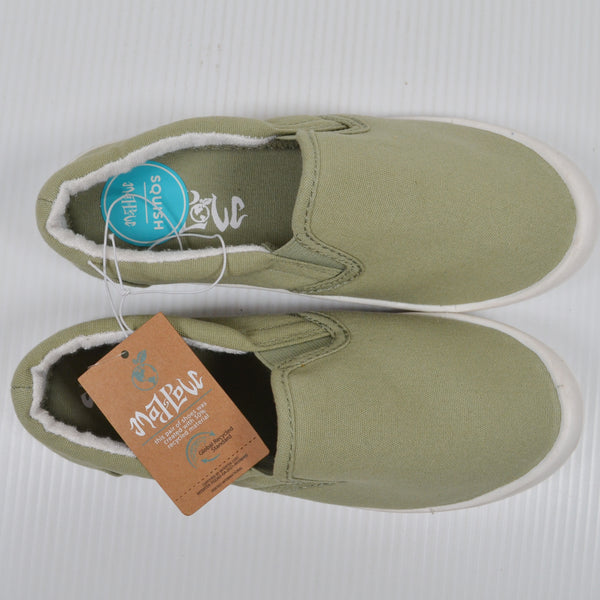 Mad Love Kasandra Womens Canvas Sneakers Slip On Loafers - Green - Size 5w