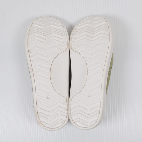 Mad Love Kasandra Womens Canvas Sneakers Slip On Loafers - Green - Size 5w