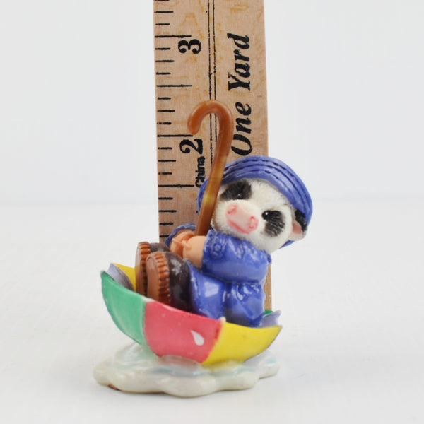 Mary’s Moo Moos “You Keep Moo Afloat” 1997 Enesco Cow Raincoat Umbrella Figurine