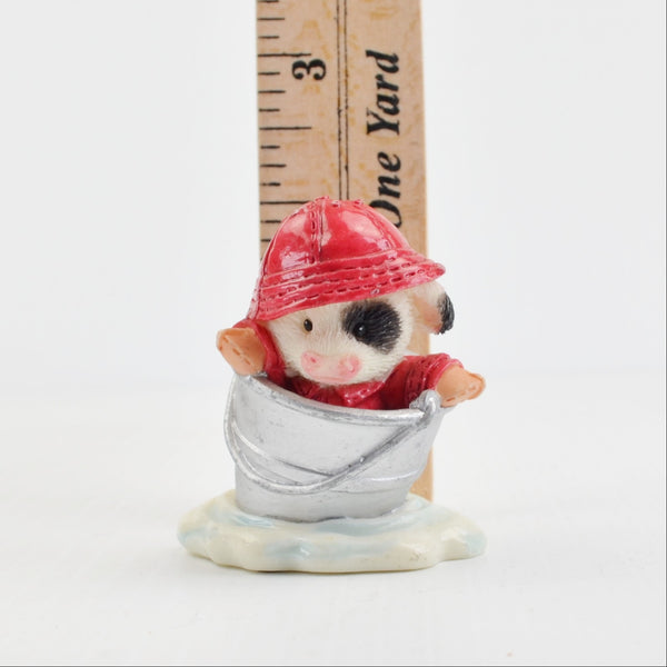 Mary’s Moo Moos “Buckets Of Fun” 1997 Enesco Cow Rain Hat Inside Bucket Figurine