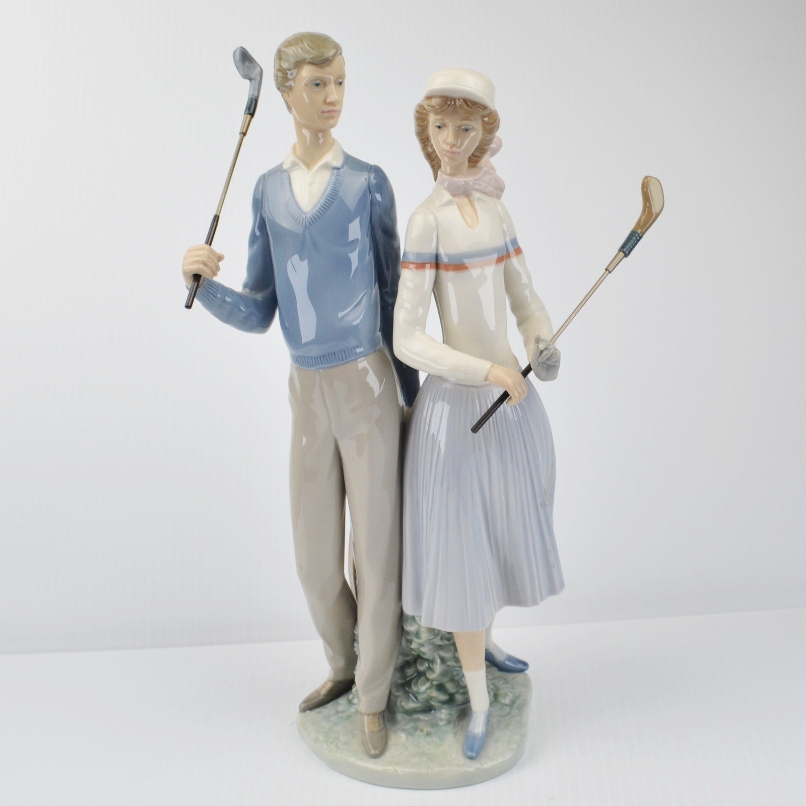 Vintage Lladro Porcelain Golfing Couple Figurine 1453 Retired Spain 1984 Golf