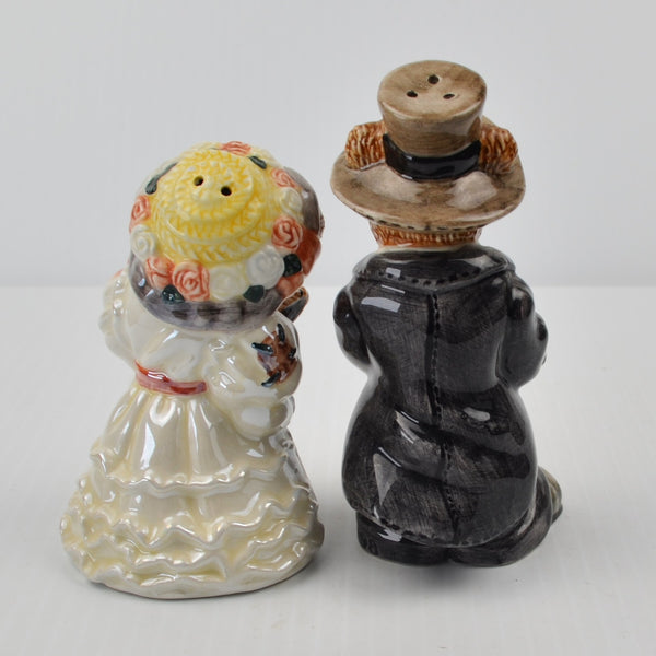 Boyds Bears Bride & Groom Bearware Pottery Salt & Pepper Shakers Anniversary