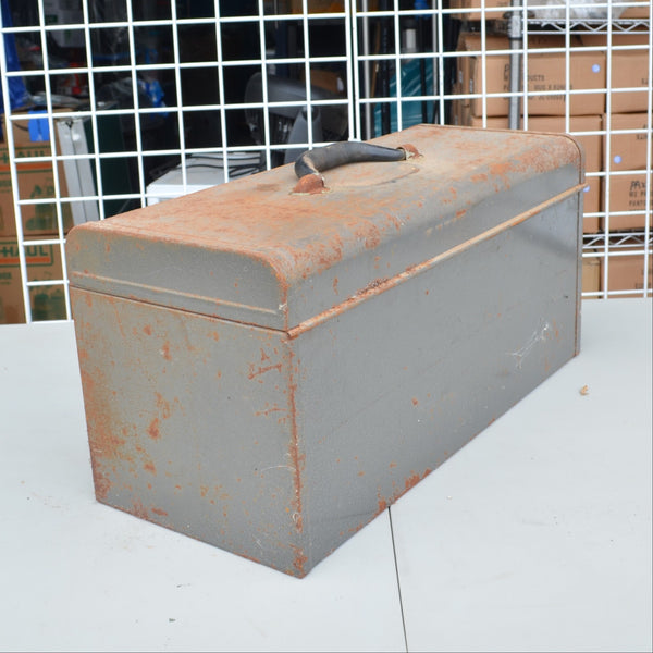 Vintage Craftsman Gray Toolbox - Rusty 20"