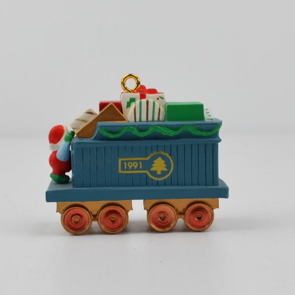 Hallmark Claus & Co R.R Train Set of 3 Mini Car Ornaments 1991 Gift Car, Caboose