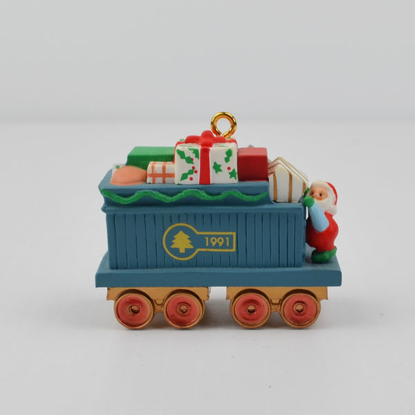 Hallmark Claus & Co R.R Train Set of 3 Mini Car Ornaments 1991 Gift Car, Caboose