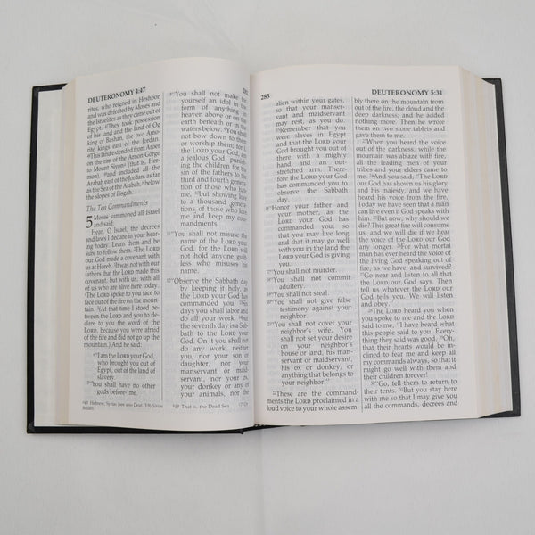 Holy Bible New International Version Hardcover Black 1984 Large Print Edition