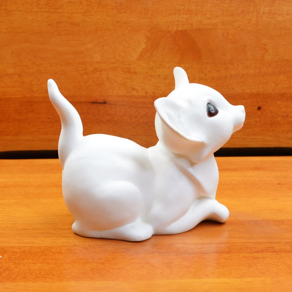 Vintage George Good Fine Bone China White Cat Figurine By Freeman