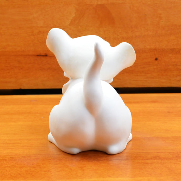 Vintage George Good Fine Bone China White Cat Figurine By Freeman
