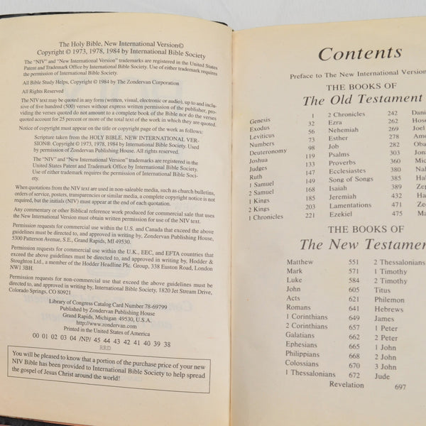 HOLY BIBLE NIV with Helps RED LETTER EDITION Zondervan 1984 Black Cover