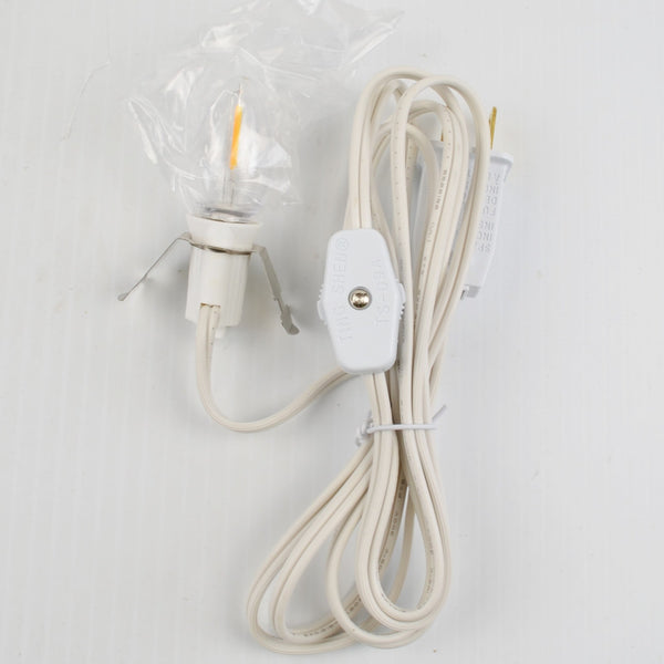 Santa's Workbench Collection Victorian Cast & Flask Pub 1999 - New LED Light