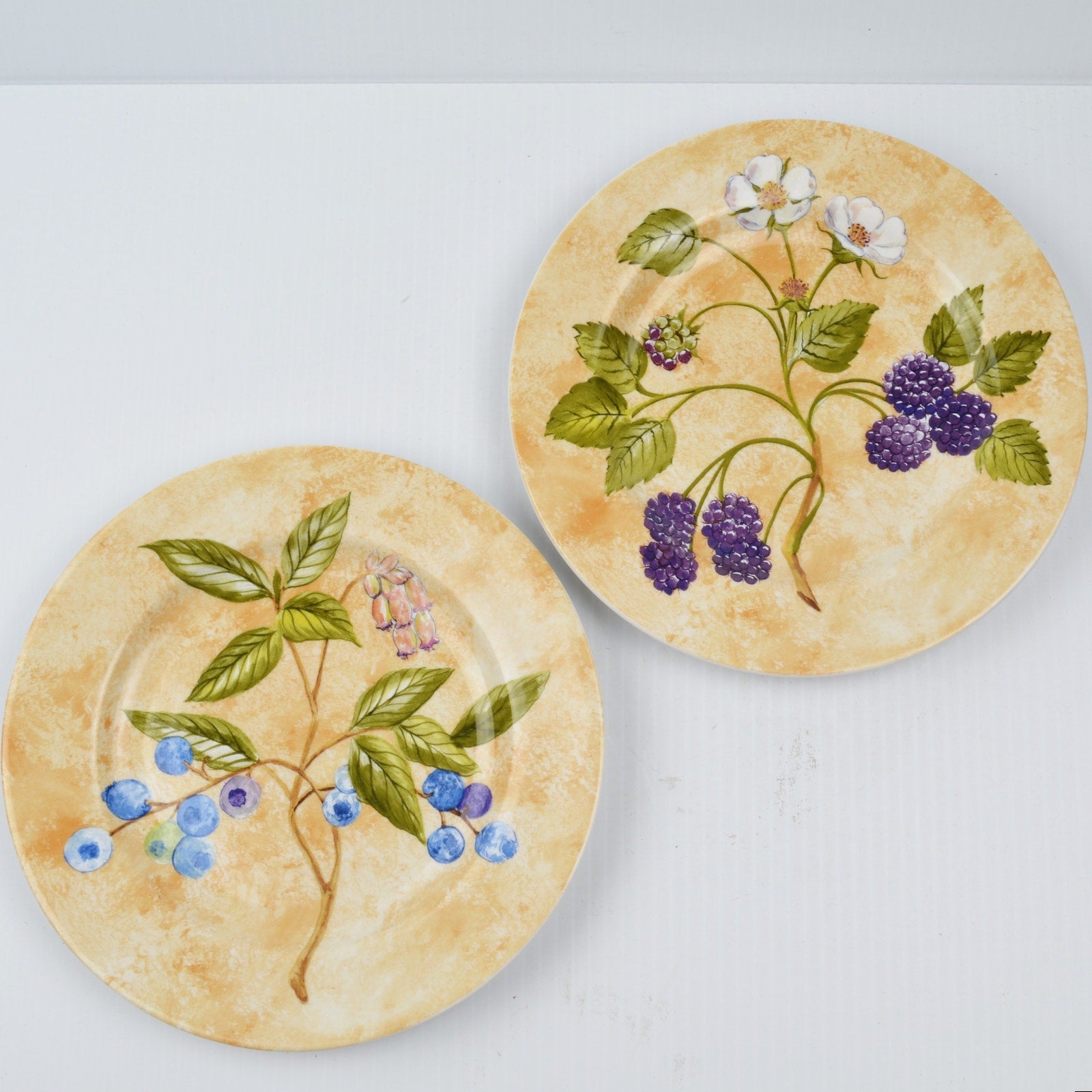 American Atelier Berry Patch 2 Dessert Plates Blackberry Blueberry - 8.25”