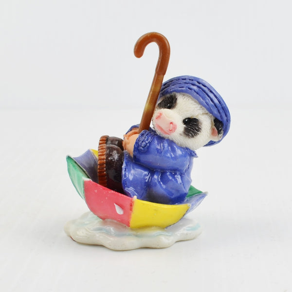 Mary’s Moo Moos “You Keep Moo Afloat” 1997 Enesco Cow Raincoat Umbrella Figurine
