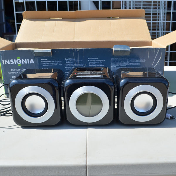 Insignia Clock Radio with Detachable Speakers