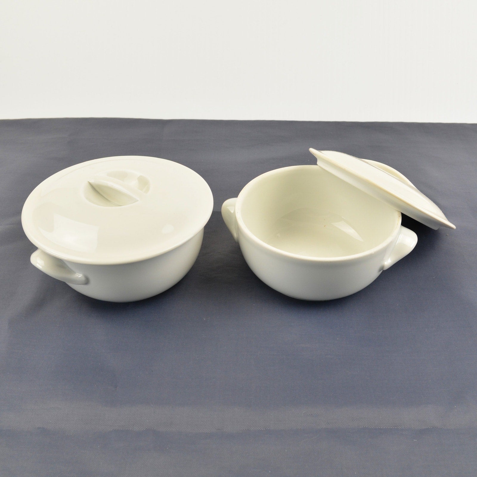 PILLIVUYT White 732 Porcelain Soup Bowls with Lids 4 1/4" France - Lot of 2