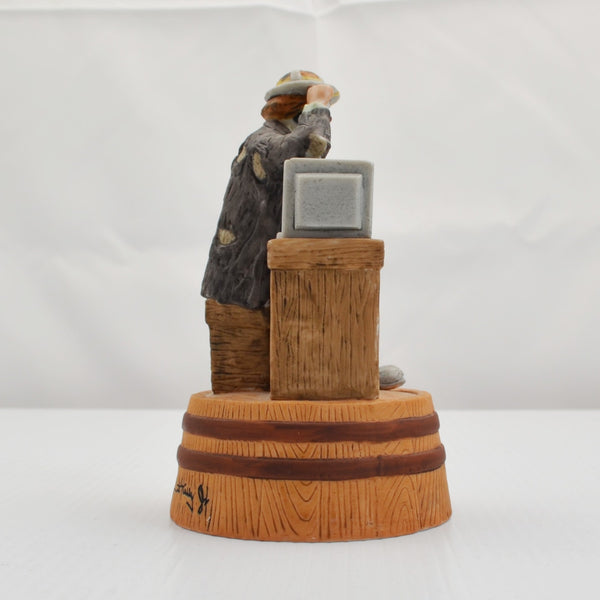 Emmett Kelly Jr Clown Music Box Plays "Whistle While You Work" Computer Whiz