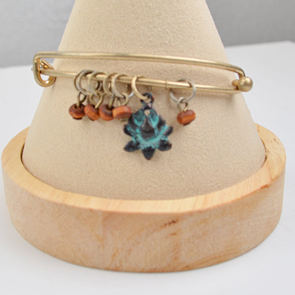 Bangle Boho Gold Tone Dangle Bracelet - Wood Beads Flower Charm