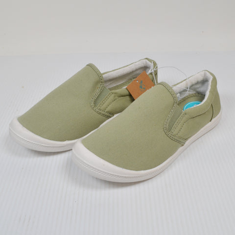 Mad Love Kasandra Womens Canvas Sneakers Slip On Loafers - Green - Size 5w