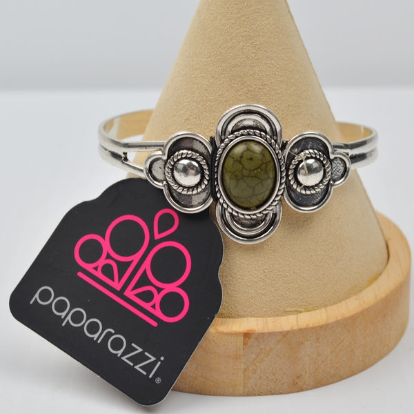 Western Silver Tone Cuff Bracelet - Olive Green Stone - Southwestern Cowgirl