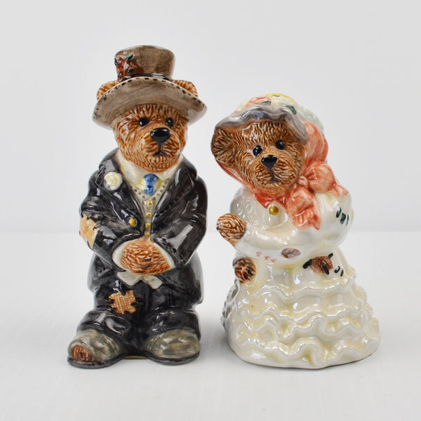 Boyds Bears Bride & Groom Bearware Pottery Salt & Pepper Shakers Anniversary