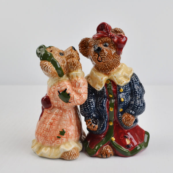 Boyds Bears "Louella & Hedda" Bearware Pottery Salt and Pepper Shakers 5E/1361