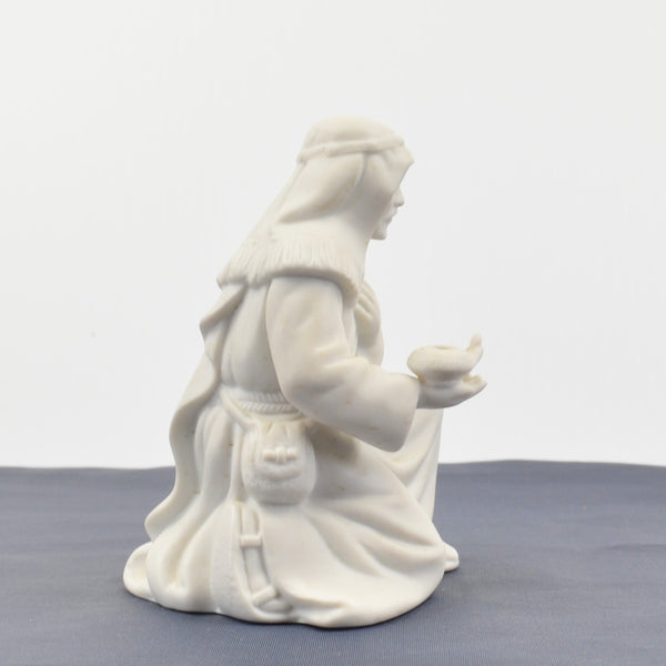 Avon Nativity Collectibles The Innkeeper Porcelain Bisque Figure - 1988 in Box