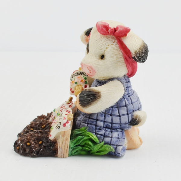 Mary’s Moo Moos “Sowing The Seeds Of Friendship” 1996 Enesco Cow Garden Figurine