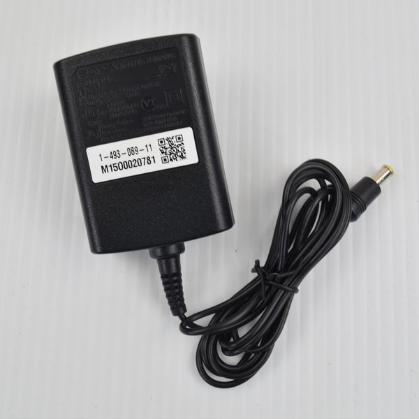 Sony Blu-Ray / DVD Player - BDP-S1700 - Remote, HDMI Cable, AC Adapter