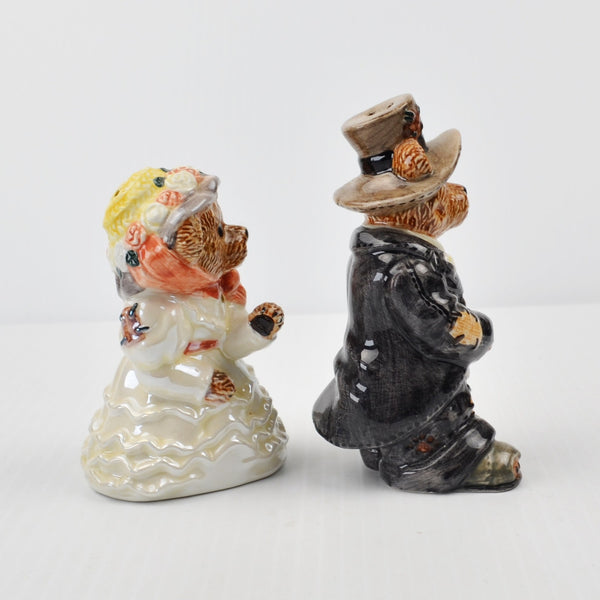 Boyds Bears Bride & Groom Bearware Pottery Salt & Pepper Shakers Anniversary