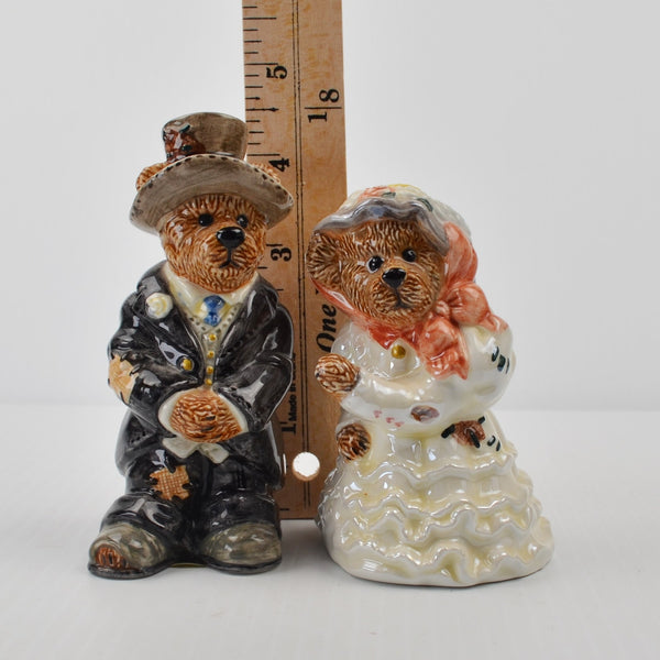 Boyds Bears Bride & Groom Bearware Pottery Salt & Pepper Shakers Anniversary