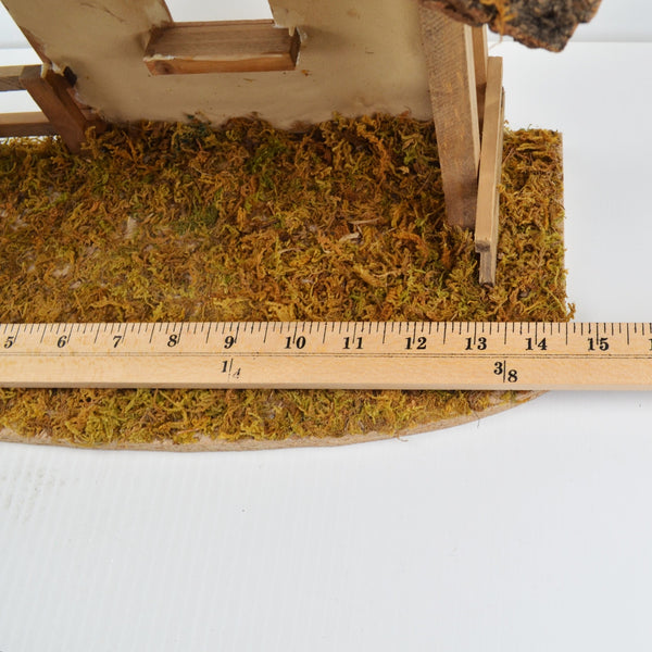 Vintage Christmas Xmas Nativity Wooden Dry Moss Covered Stable Manger Creche