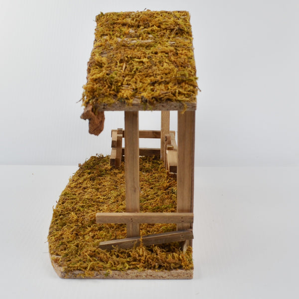 Vintage Christmas Xmas Nativity Wooden Dry Moss Covered Stable Manger Creche