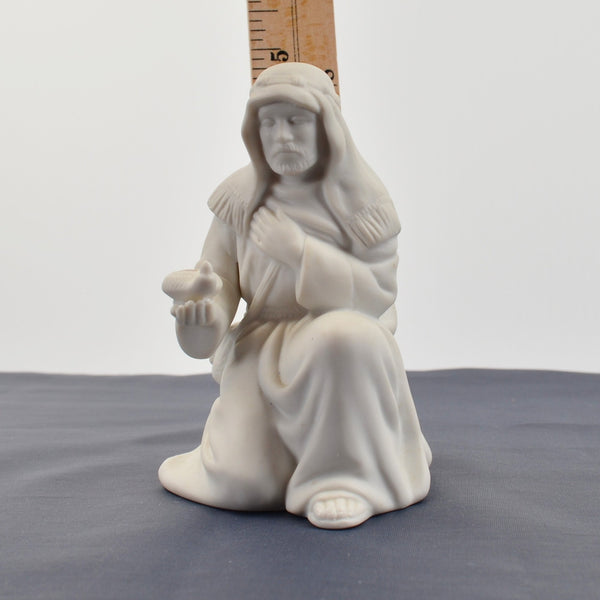 Avon Nativity Collectibles The Innkeeper Porcelain Bisque Figure - 1988 in Box