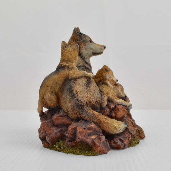 Hamilton Wolves of the Wilderness Collection Figurine A Wolf's Pride Wolf Pups