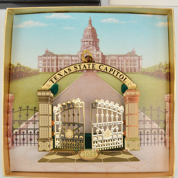 2003 Texas State Capitol Ornament - Booklet - Front Gates Texas Capitol - NEW