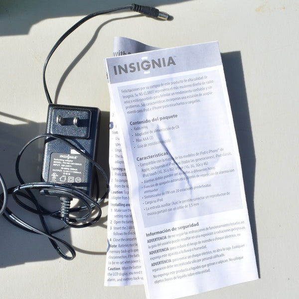 Insignia Clock Radio with Detachable Speakers