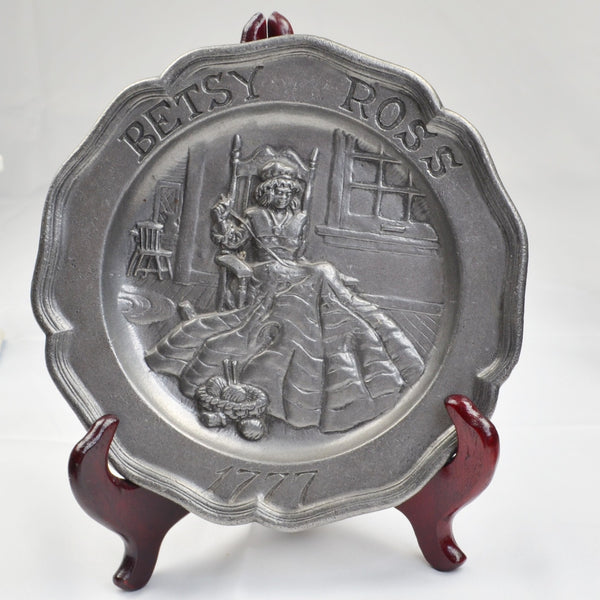 Great Moments In America History 1777 Betsy Ross Pewter Plate 8" Sexton 1973
