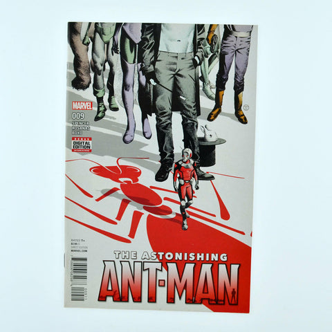 Astonishing ANT-MAN #9 - MARVEL Comics 2015 - VF+